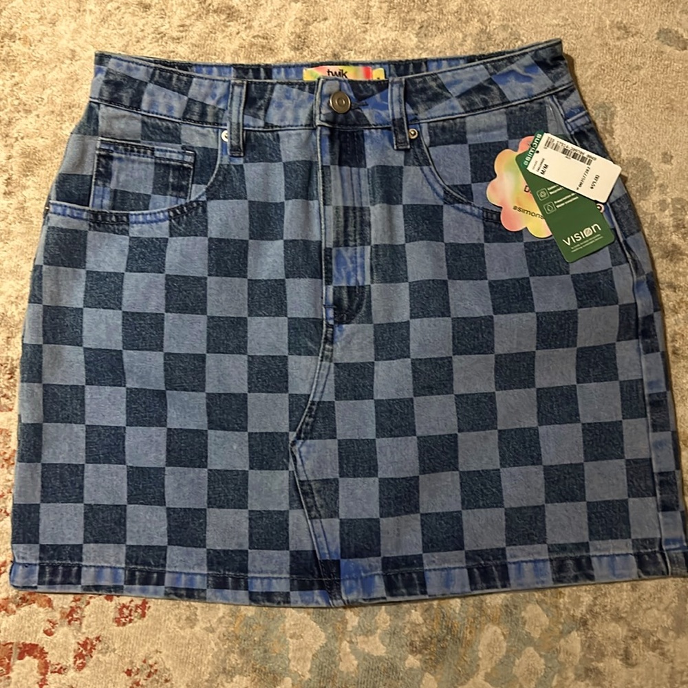 Super cute denim skirt new with tags!